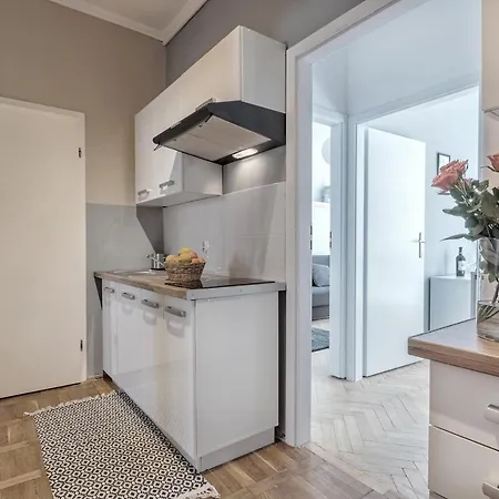 Cityrooms Swietego Ducha Frühstückspension *